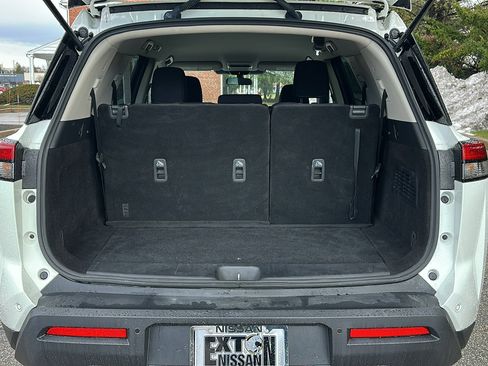 Certified 2024 Nissan Pathfinder S image 6