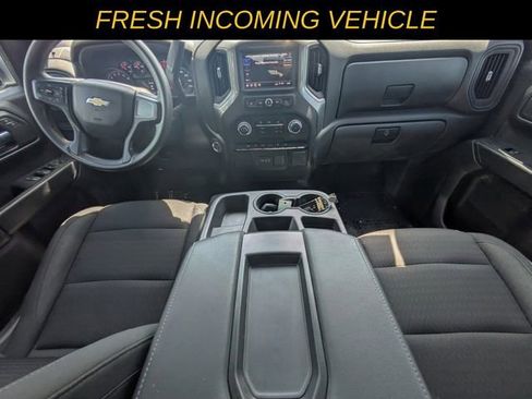 Used 2023 Chevrolet Silverado 1500 Custom image 12