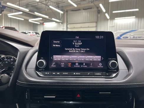 Used 2023 Nissan Rogue SL AWD/4WD image 21