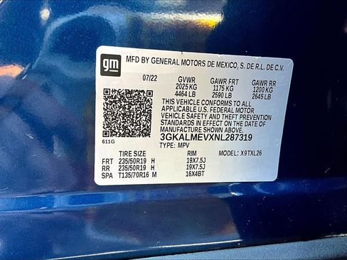 Used 2022 GMC Terrain SLE w/ Driver Convenience Package FWD image 11