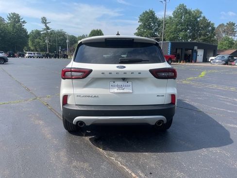 Certified 2023 Ford Escape Platinum image 8