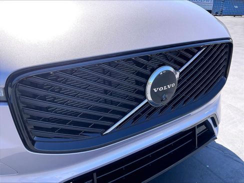 New 2026 Volvo XC60 B5 Plus w/ Climate Package AWD/4WD image 33