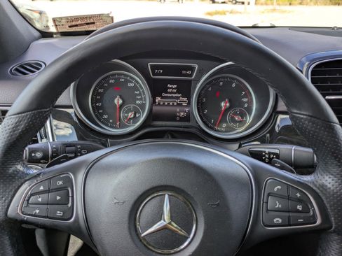 Used 2017 Mercedes-Benz GLE 350 image 32