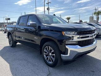 Used 2021 Chevrolet Silverado 1500 LT w/ Texas Edition Plus video 3