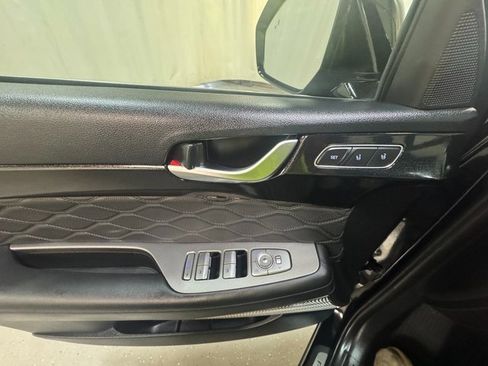 Used 2022 Hyundai Palisade Calligraphy image 15