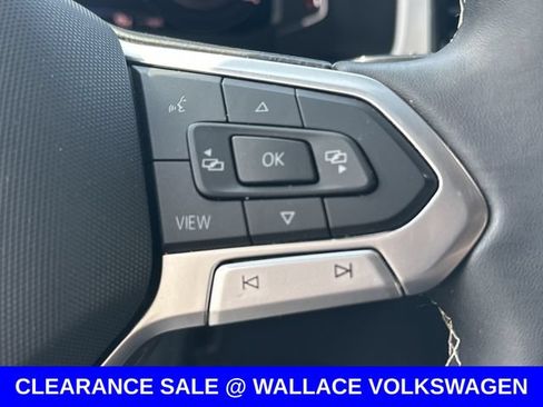 Certified 2022 Volkswagen Atlas Cross Sport SE AWD/4WD image 23