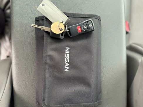 Used 2016 Nissan NV 2500 SV w/ Technology Package image 23