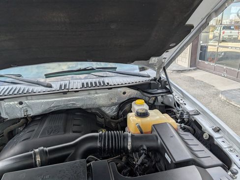 Used 2017 Ford Expedition Limited image 31