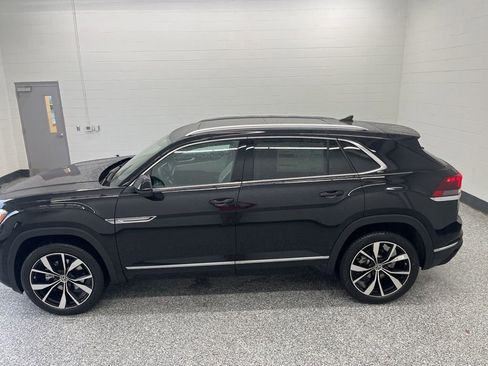 New 2026 Volkswagen Atlas Cross Sport SEL Premium R-Line AWD/4WD image 2