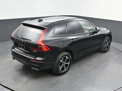 New 2026 Volvo XC60 B5 Core w/ Climate Package image 27