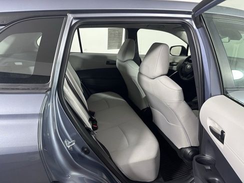 Used 2023 Toyota Corolla Cross L image 12