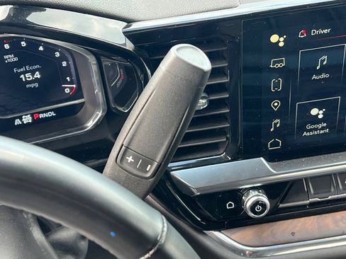 Used 2024 GMC Sierra 1500 SLT image 33