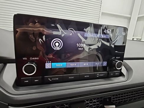 New 2025 Honda Accord SE image 13