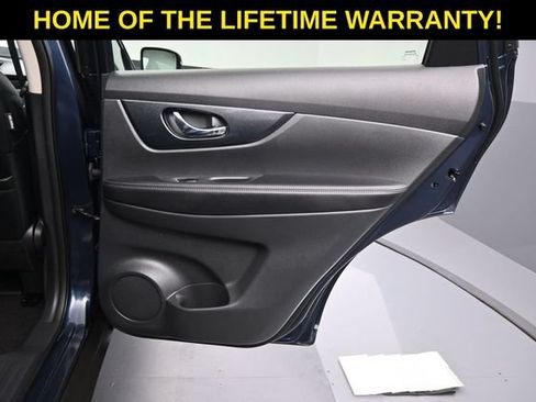 Used 2016 Nissan Rogue SL AWD/4WD image 42