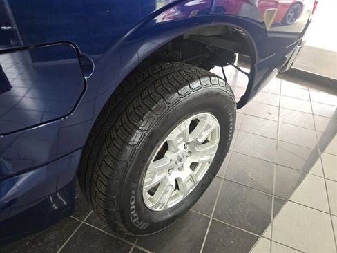 Used 2019 Nissan Titan SV AWD/4WD image 27