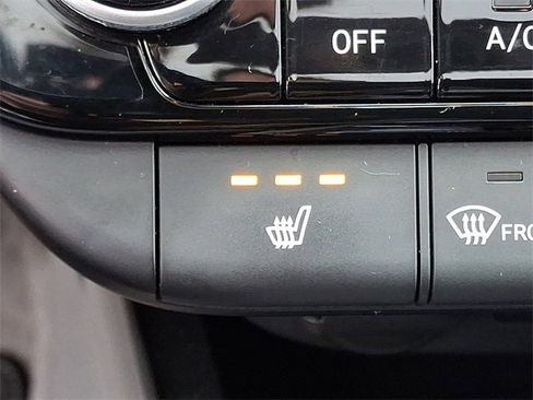 Used 2024 Hyundai Elantra SEL w/ Convenience Package image 25