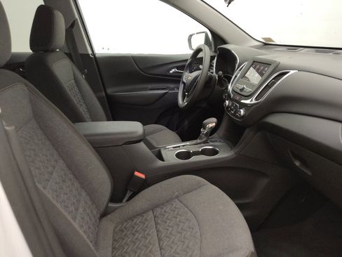 Used 2022 Chevrolet Equinox LT image 21