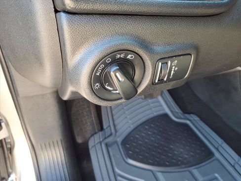 Used 2016 Dodge Dart SXT FWD image 15