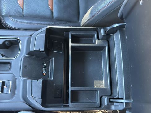 Used 2022 GMC Sierra 1500 AT4 w/ AT4 Premium Package image 32