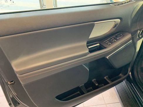 Used 2025 Ford Expedition Max Active image 4