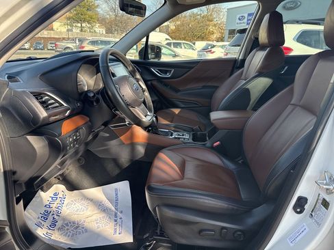 Used 2023 Subaru Forester Touring image 19
