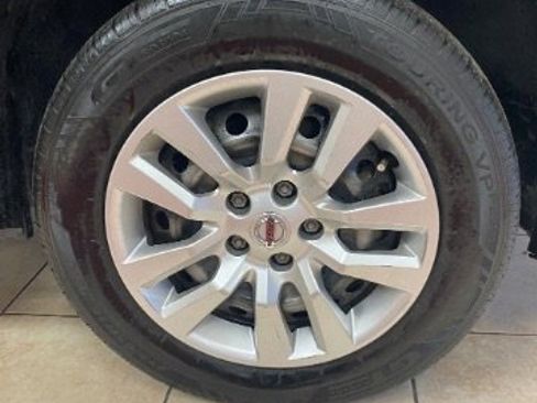 Used 2019 Nissan Rogue Sport S image 32