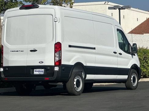 New 2026 Ford Transit 250 148 Medium Roof w/ Load Area Protection Package image 4