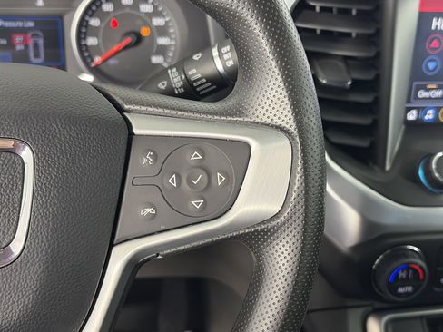 Certified 2023 GMC Acadia SLE image 29