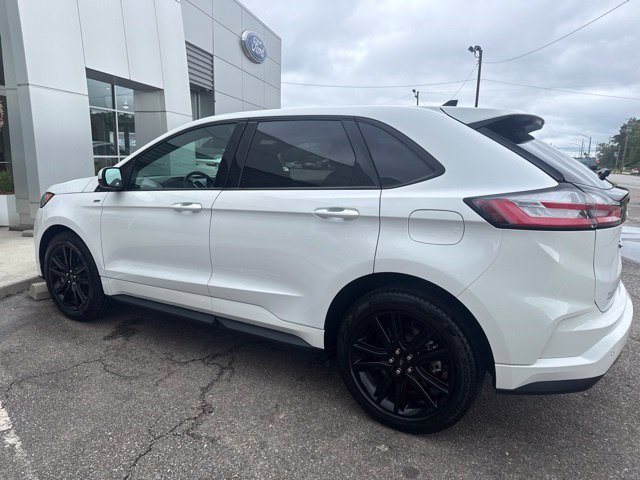 Used 2025 Ford Escape ST-Line AWD/4WD image 4