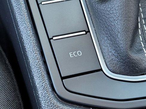 Used 2024 Volkswagen Jetta S image 18