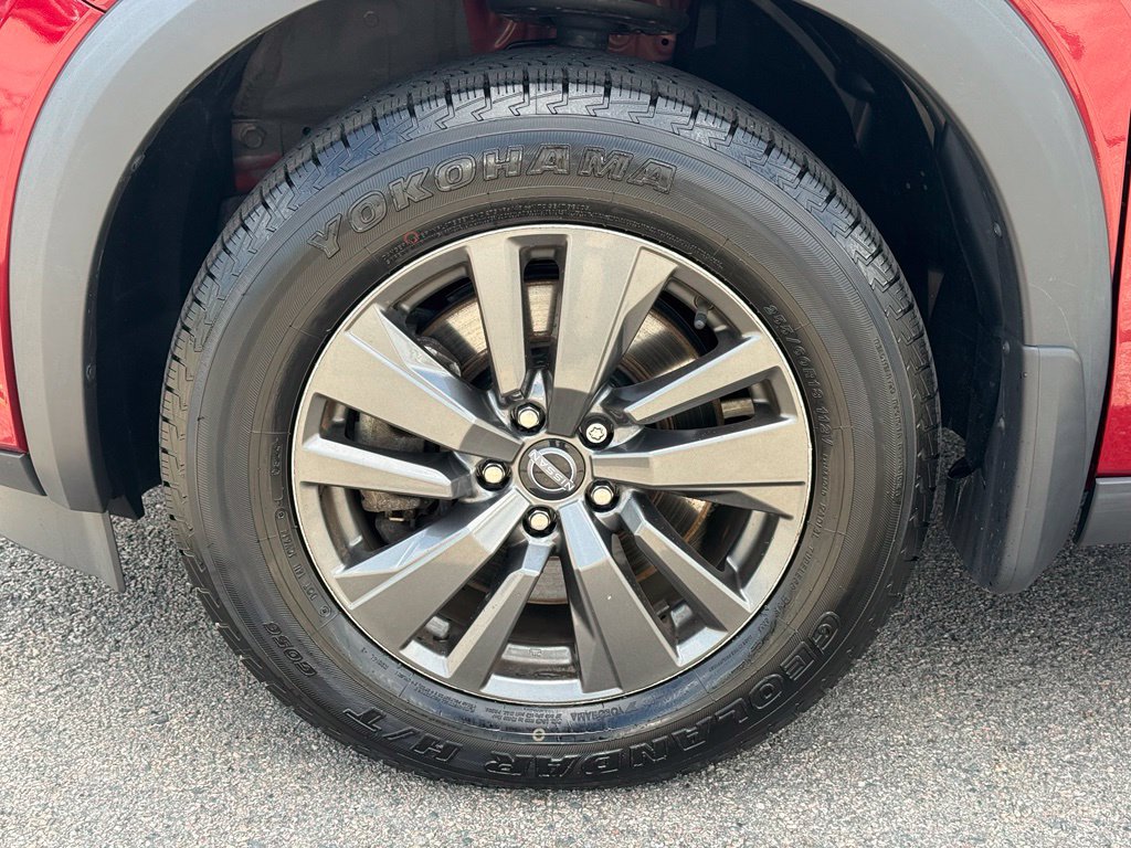 Used 2023 Nissan Pathfinder SV AWD/4WD image 9