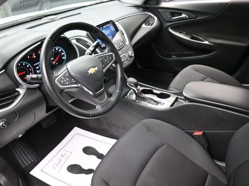 Used 2023 Chevrolet Malibu RS FWD image 18