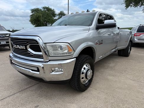 Used 2016 RAM 3500 Laramie Longhorn AWD/4WD image 3