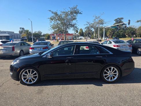 Used 2016 Lincoln MKZ image 7