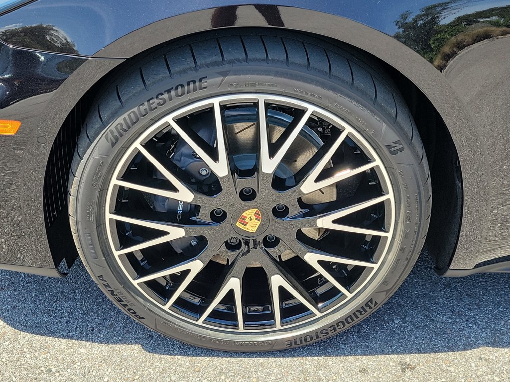 New 2026 Porsche Panamera 4 AWD/4WD image 12