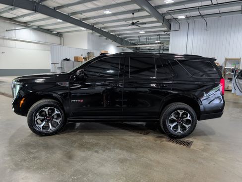 Used 2025 GMC Yukon AT4 w/ AT4 Premium Package AWD/4WD image 5