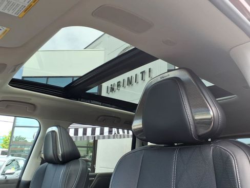 Certified 2025 INFINITI QX80 Sensory AWD/4WD image 19