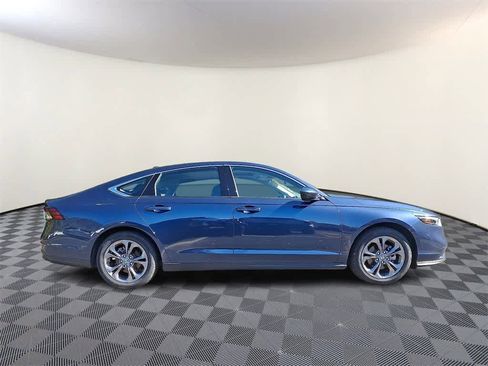 Certified 2024 Honda Accord EX image 7