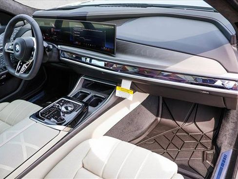 New 2026 BMW 760i xDrive w/ Executive Package AWD/4WD image 23