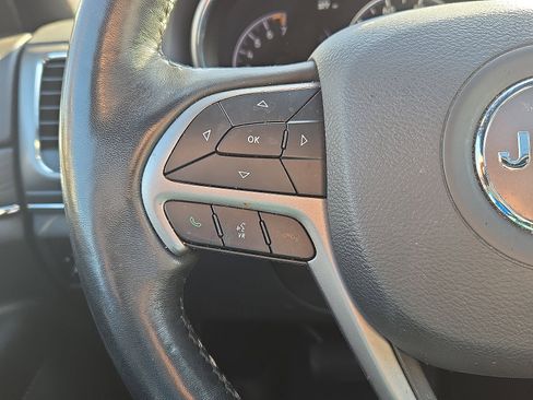 Used 2021 Jeep Grand Cherokee Limited w/ Sun & Sound Group image 20