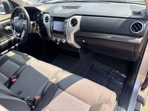 Used 2015 Toyota Tundra SR5 AWD/4WD image 18