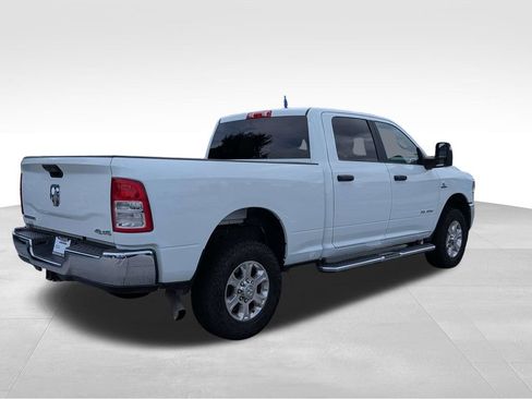 Used 2024 RAM 2500 Big Horn AWD/4WD image 4