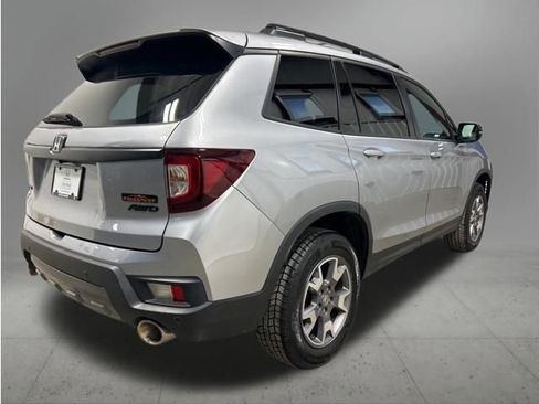 Certified 2023 Honda Passport TrailSport image 7