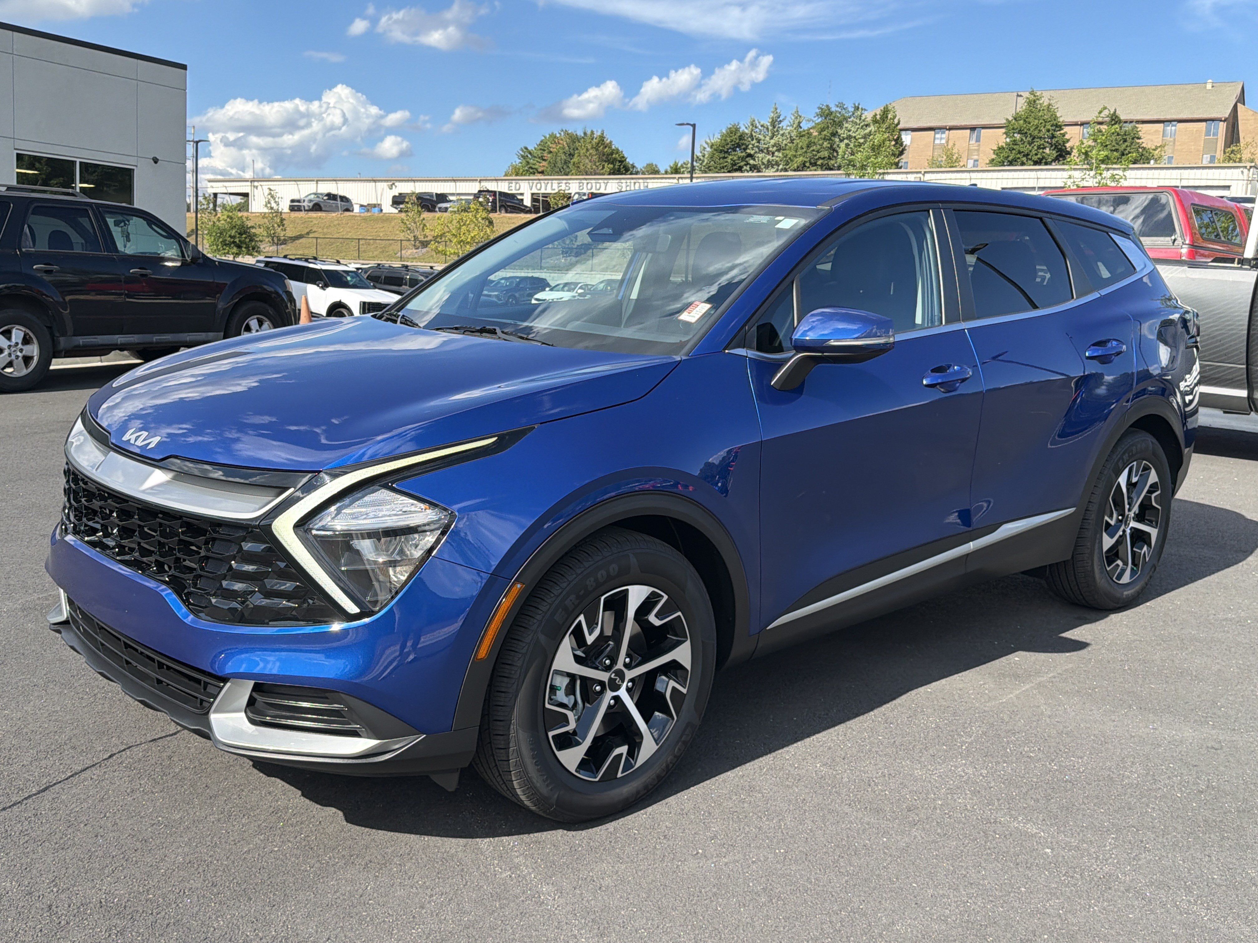 Certified 2023 Kia Sportage EX FWD image 3