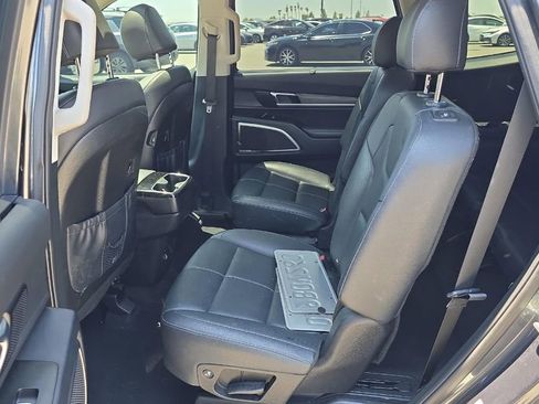 Used 2022 Kia Telluride SX w/ Nightfall Edition Package image 43
