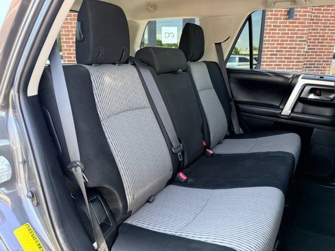 Used 2016 Toyota 4Runner SR5 AWD/4WD image 24