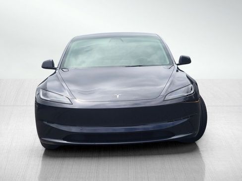 Used 2024 Tesla Model 3 Standard Range image 2