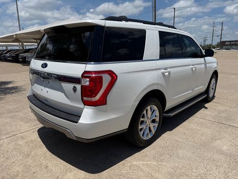 Used 2020 Ford Expedition XLT w/ Equipment Group 202A image 7