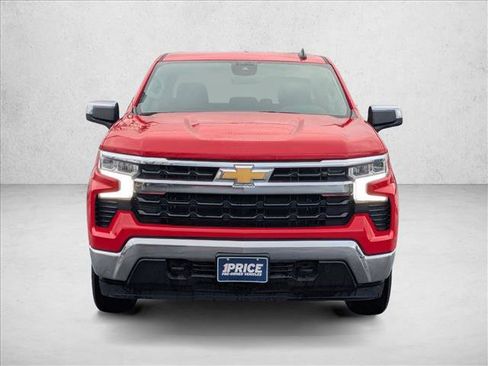 Used 2025 Chevrolet Silverado 1500 LT image 2