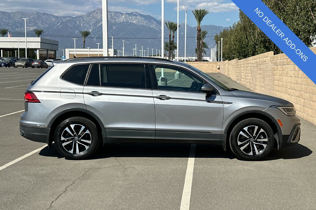 Used 2022 Volkswagen Tiguan S FWD image 3